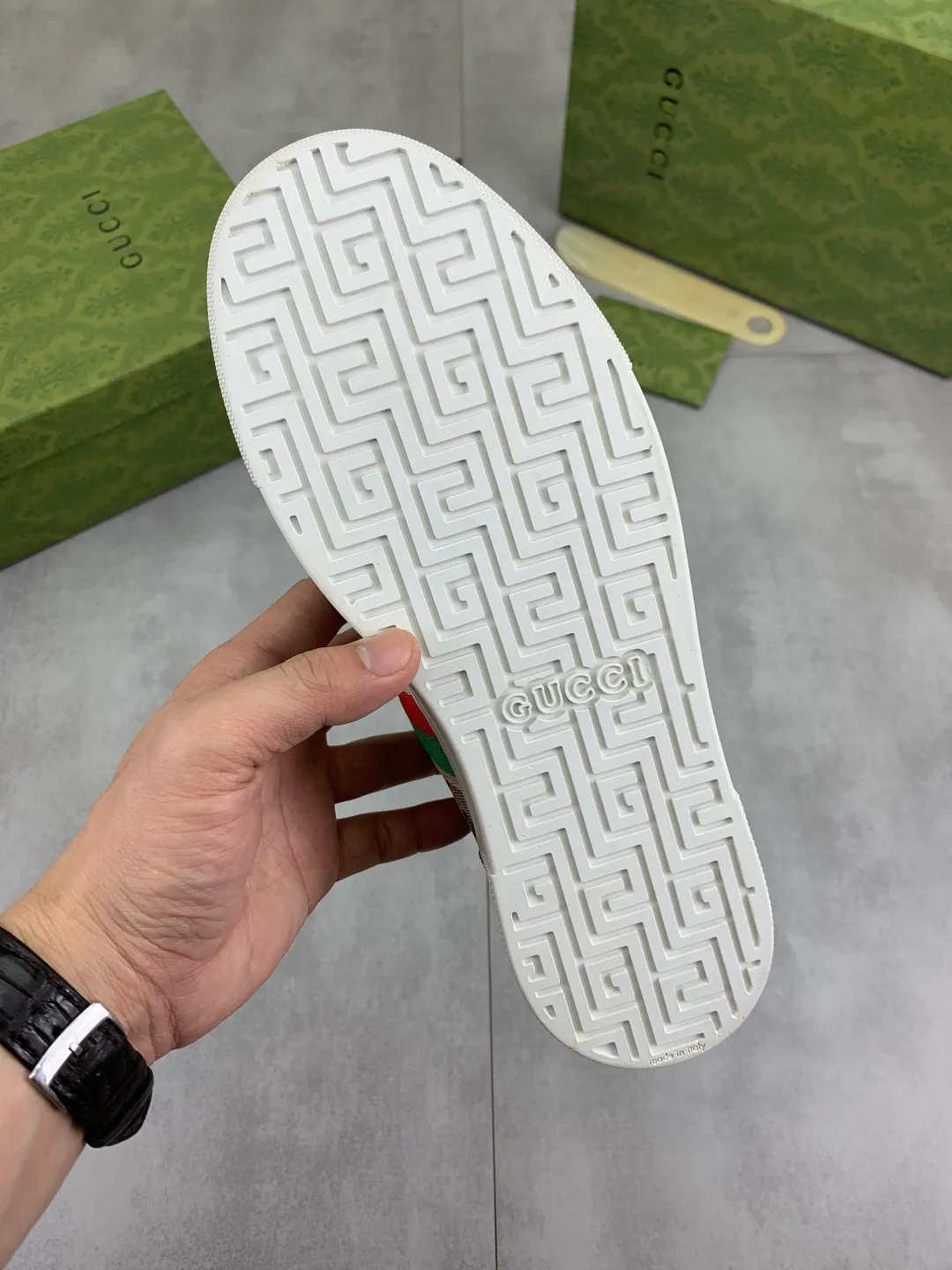 Men's men's shoes 💰P440💰 [New model] (GUCCI) official website's latest 🎁🎁casual and fashionable men's shoes 👟, hot style 💥 style is simple and elegant, exclusive for trendy men. Unique official website's latest brand double G elements Original 👑Gucci decoration, fashionable and generous, the fabric is original frosted calfskin✅Fully imported first-layer pigskin lining, the official website specifies wear-resistant, lightweight original rubber casual outsole, the classic model is taken in real life🎬38-44 3️⃣ colors available